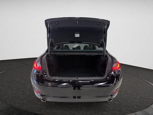 2019 BMW 330 xDrive