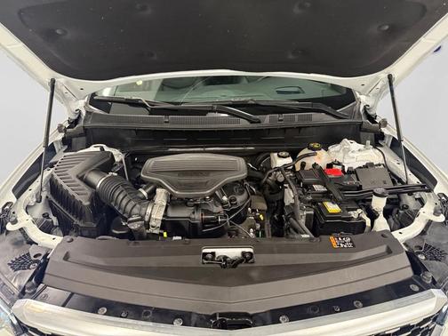 Crystal White Tricoat 2024 Cadillac XT6 Premium Luxury AWD