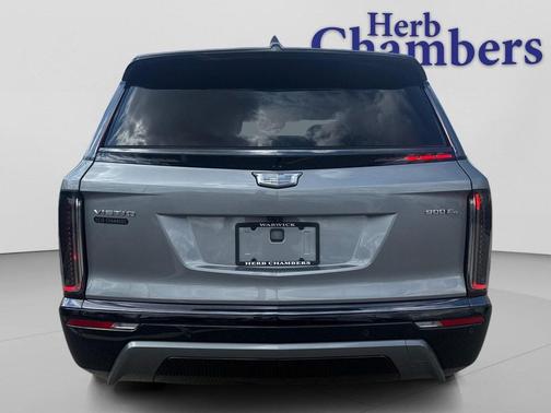 Argent Silver Metallic 2026 Cadillac VISTIQ Sport