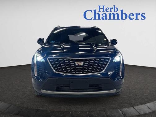 2021 Cadillac XT4 Premium Luxury