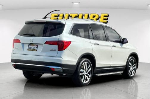 2017 Honda Pilot ELITE