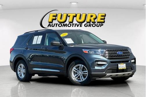 STONE BLUE METALLIC 2022 Ford Explorer XLT