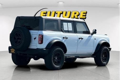 OXFORD WHITE 2024 Ford Bronco WILDTRAK