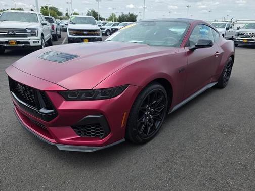 MOLTEN MAGENTA METALLIC TC 2025 Ford Mustang GT PREMIUM