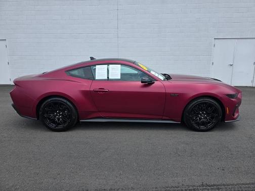 MOLTEN MAGENTA METALLIC TC 2025 Ford Mustang GT PREMIUM