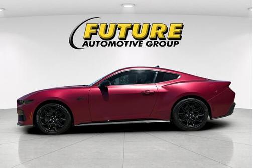 MOLTEN MAGENTA METALLIC TC 2025 Ford Mustang GT PREMIUM