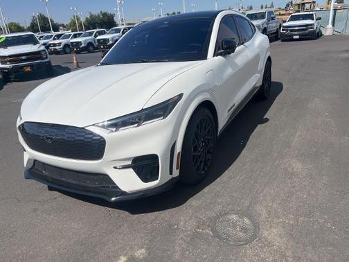STAR WHITE MET TRI-COAT 2023 Ford Mustang Mach-E GT