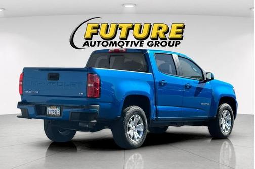 Bright Blue Metallic 2022 Chevrolet Colorado LT
