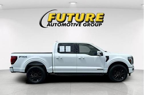STAR WHITE METALLIC TRICOAT 2024 Ford F-150 LARIAT