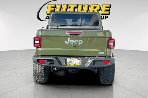 2021 Jeep Gladiator OVERLAND