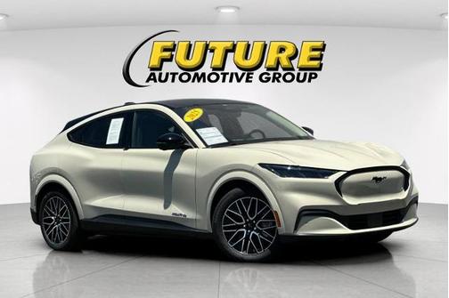DESERT SAND 2025 Ford Mustang Mach-E PREMIUM
