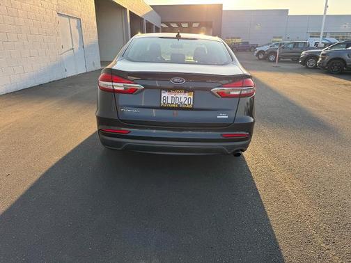 2020 Ford Fusion SE