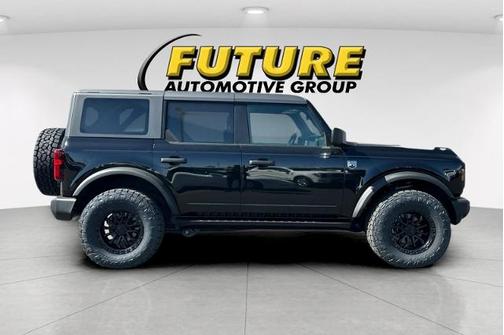 SHADOW BLACK 2025 Ford Bronco BIG BEND