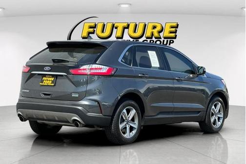 MAGNETIC METALLIC 2019 Ford Edge SEL