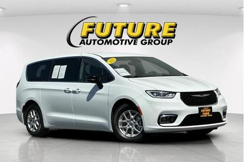 Bright White Clearcoat 2025 Chrysler Pacifica SELECT