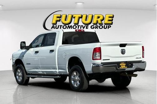 Bright White Clearcoat 2024 RAM 2500 BIG HORN