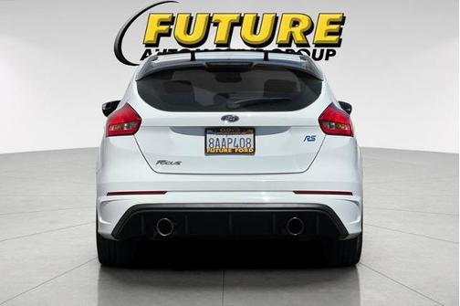 2017 Ford Focus RS BASE