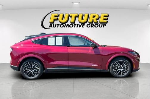 MOLTEN MAGENTA TINTED CC 2025 Ford Mustang Mach-E PREMIUM