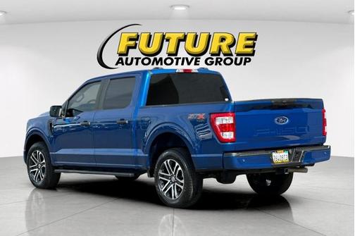 ATLAS BLUE METALLIC 2023 Ford F-150 XL