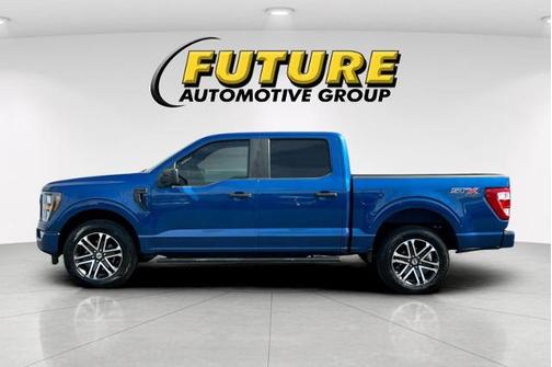 ATLAS BLUE METALLIC 2023 Ford F-150 XL