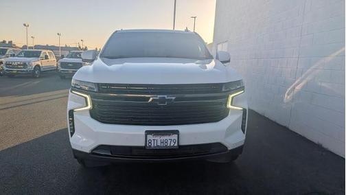 Summit White 2021 Chevrolet Suburban RST