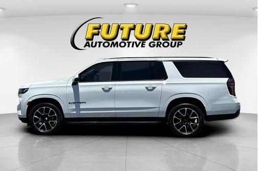Summit White 2021 Chevrolet Suburban RST