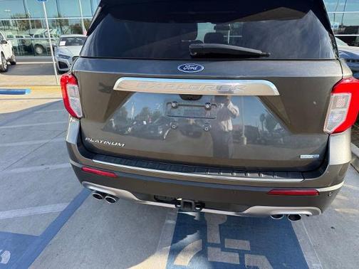 MAGNETIC METALLIC 2020 Ford Explorer PLATINUM