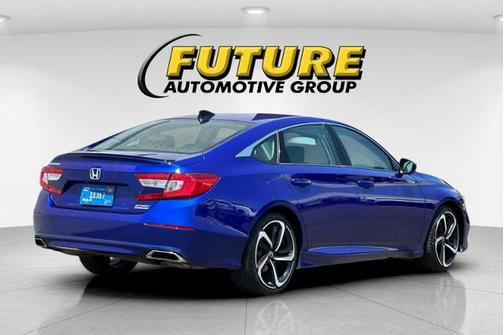 Special 2022 Honda Accord SPORT SE