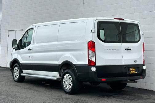 2022 Ford Transit-250 Base
