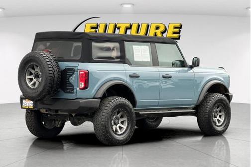 2022 Ford Bronco 
