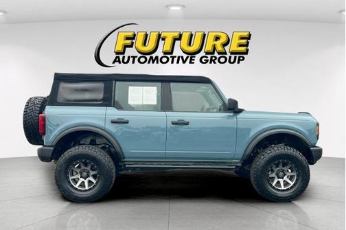 2022 Ford Bronco 