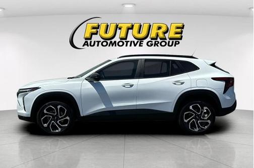 Summit White 2025 Chevrolet Trax 2RS