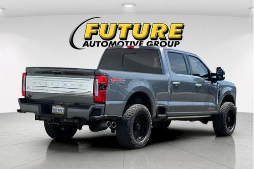 CARBONIZED GRAY 2023 Ford F-250 PLATINUM