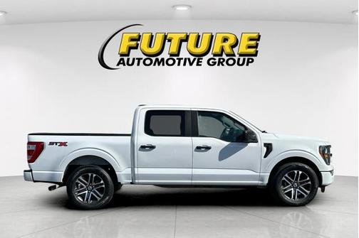 OXFORD WHITE 2023 Ford F-150 XL
