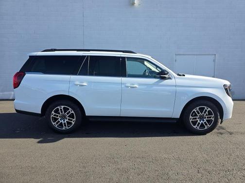 OXFORD WHITE 2025 Ford Expedition ACTIVE SUV