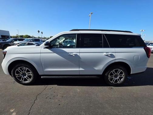 OXFORD WHITE 2025 Ford Expedition ACTIVE