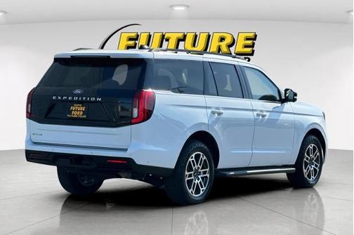 OXFORD WHITE 2025 Ford Expedition ACTIVE