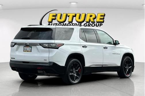 Iridescent Pearl Tricoat 2019 Chevrolet Traverse PREMIER