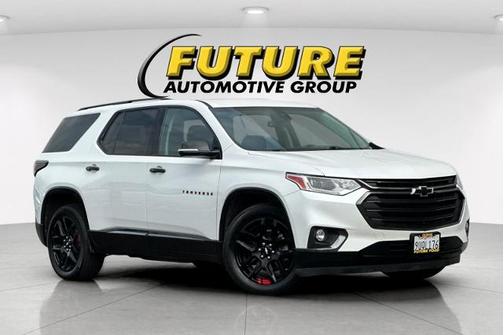 Iridescent Pearl Tricoat 2019 Chevrolet Traverse PREMIER