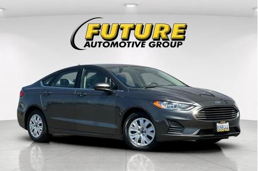 MAGNETIC METALLIC 2019 Ford Fusion S