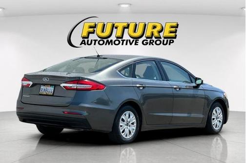 MAGNETIC METALLIC 2019 Ford Fusion S