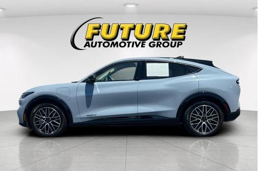 2024 Ford Mustang Mach-E PREMIUM