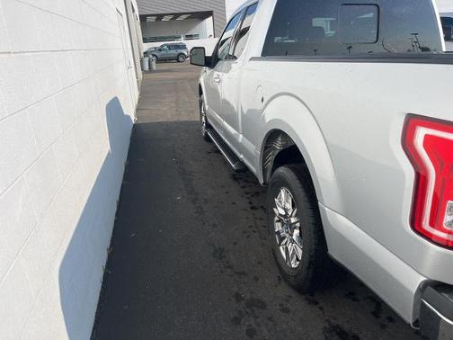 INGOT SILVER 2017 Ford F-150 XLT