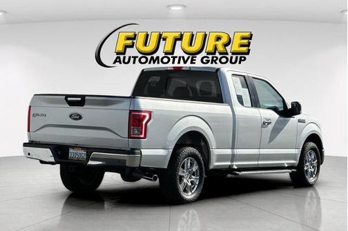 INGOT SILVER 2017 Ford F-150 XLT