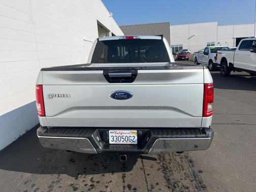 INGOT SILVER 2017 Ford F-150 XLT