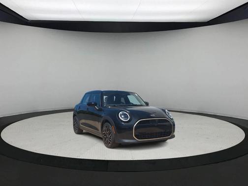 2025 MINI Hardtop Cooper