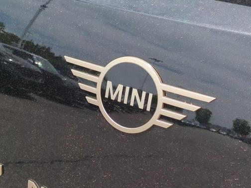 2025 MINI Countryman Base
