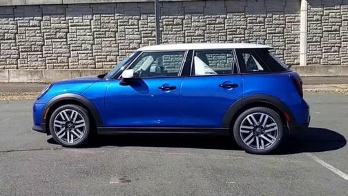 2025 MINI Hardtop C Signature Trim
