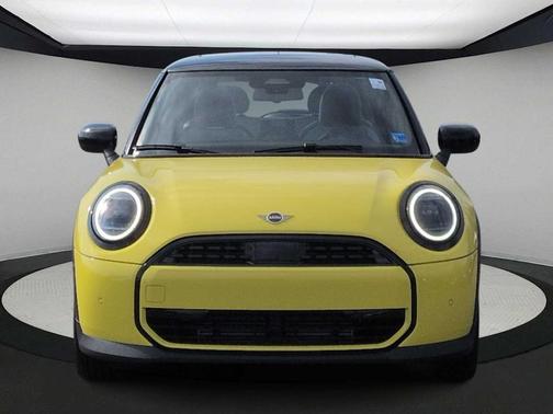 Yellow 2026 MINI Hardtop OXFORD EDITION