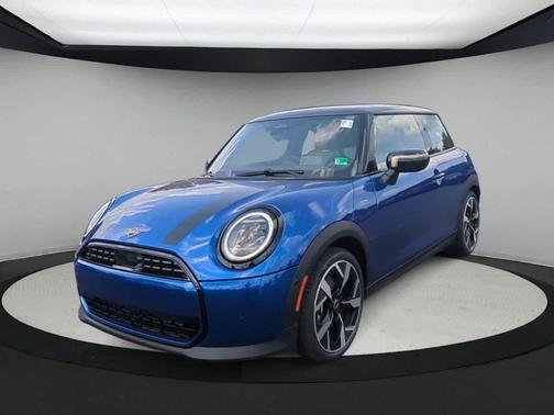 2025 MINI Hardtop Cooper